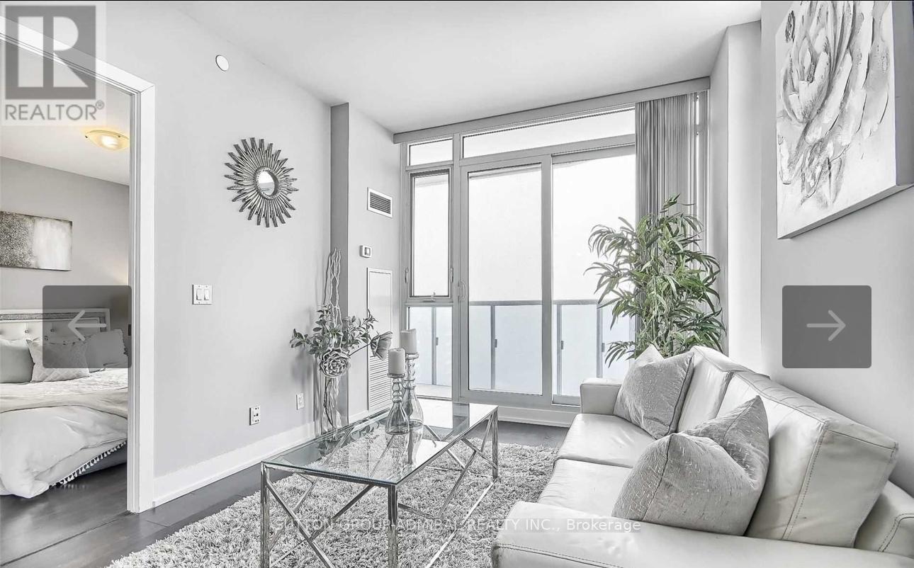 1207 - 9471 Yonge Street, Richmond Hill, Ontario  L4C 0Z5 - Photo 12 - N12696526