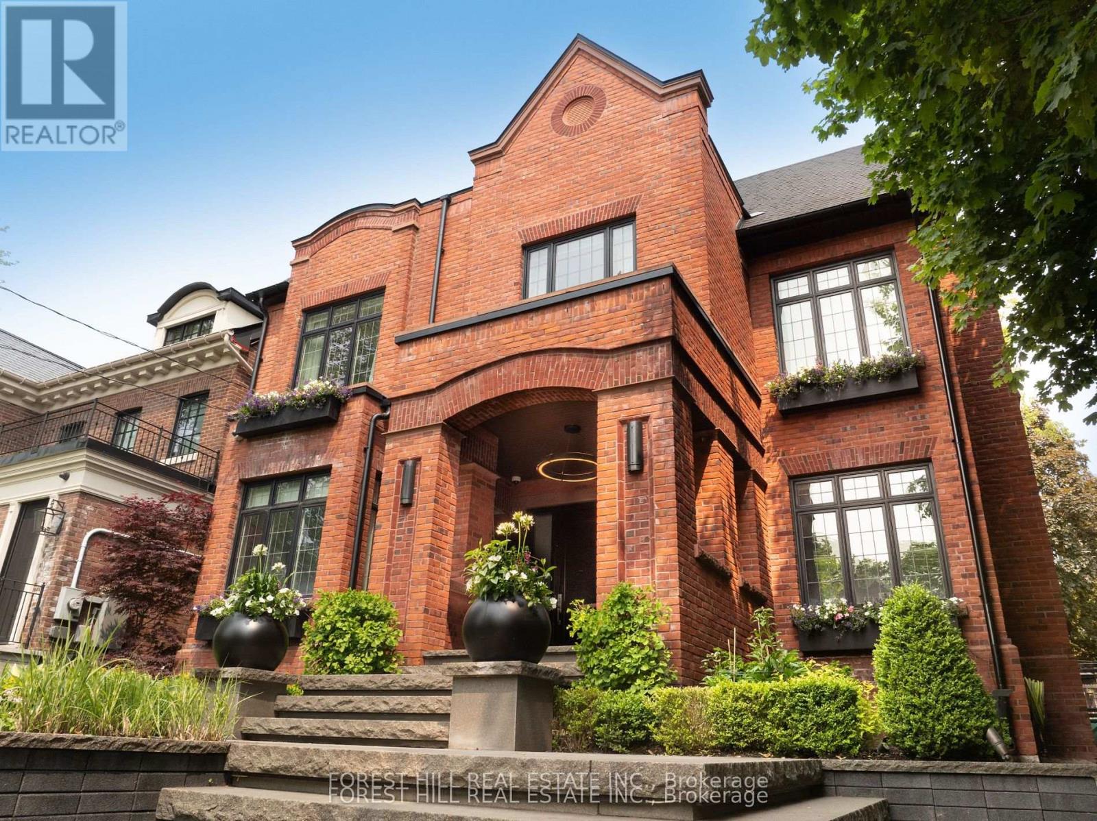 176 BALMORAL AVENUE Toronto (Casa Loma), ON M4V 1J6