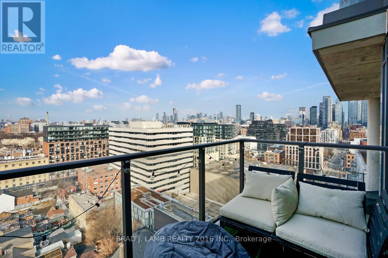 1609 - 111 Bathurst Street, Toronto, Ontario  M5V 1N6 - Photo 17 - C12700614