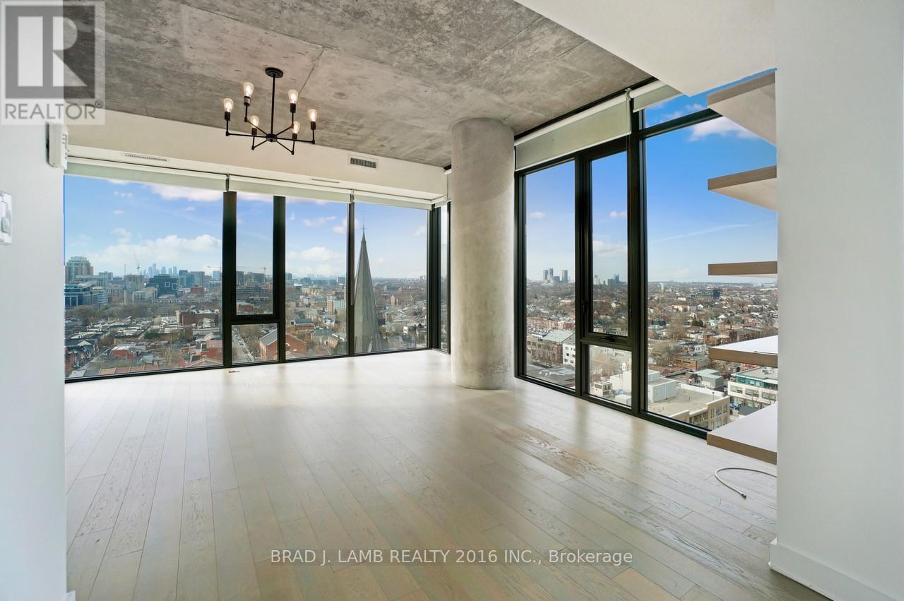 1609 - 111 Bathurst Street, Toronto, Ontario  M5V 1N6 - Photo 2 - C12700614