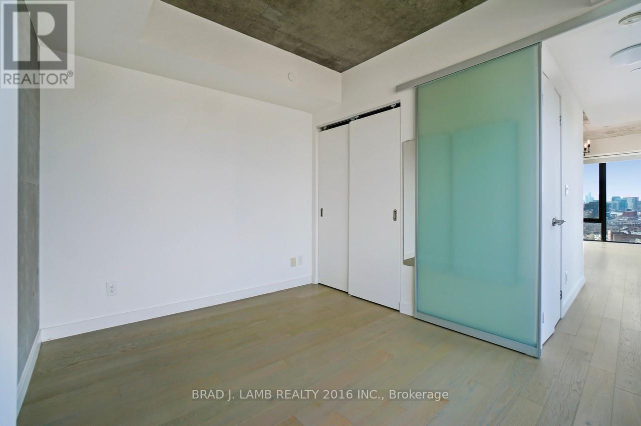 1609 - 111 Bathurst Street, Toronto, Ontario  M5V 1N6 - Photo 14 - C12700624