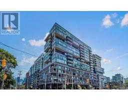 1609 - 111 BATHURST STREET, Toronto, Ontario