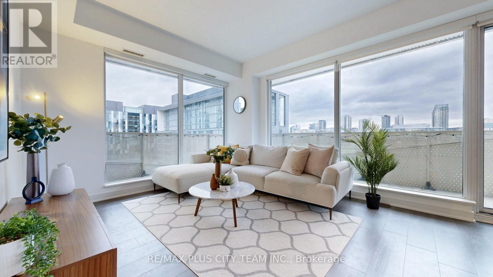 613 - 60 TANNERY ROAD, Toronto, Ontario