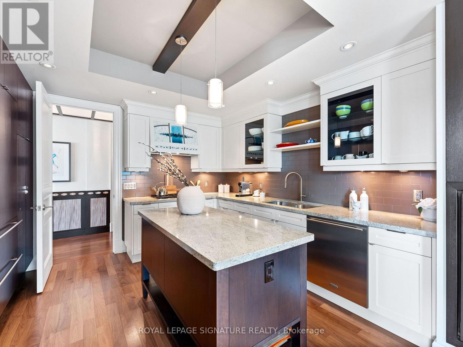 603 - 155 St. Clair Avenue W, Toronto, Ontario  M4V 0A1 - Photo 17 - C12700678