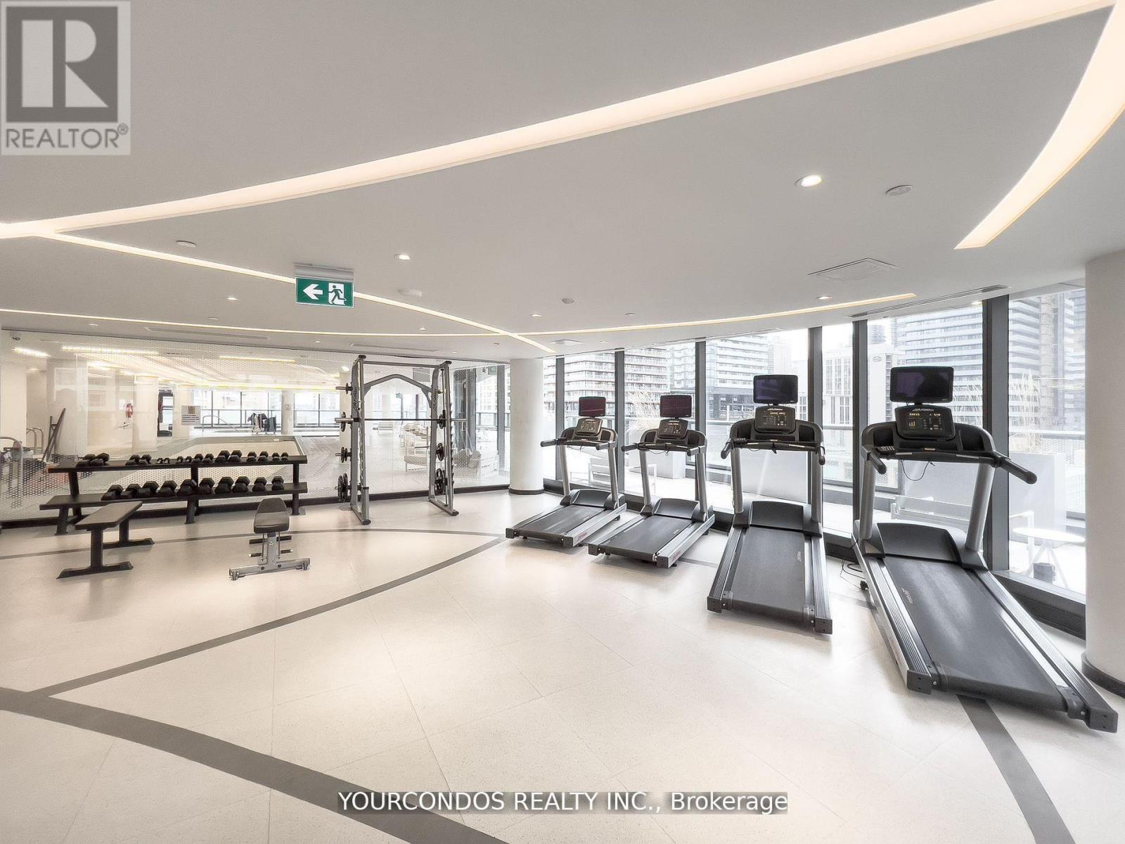 912 - 11 Wellesley Street W, Toronto, Ontario  M4Y 0G4 - Photo 12 - C12700724