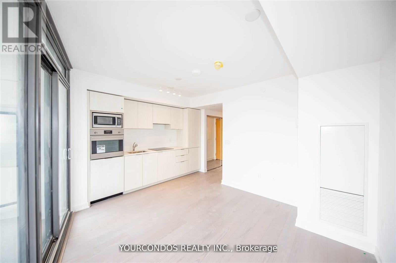 912 - 11 Wellesley Street W, Toronto, Ontario  M4Y 0G4 - Photo 5 - C12700724