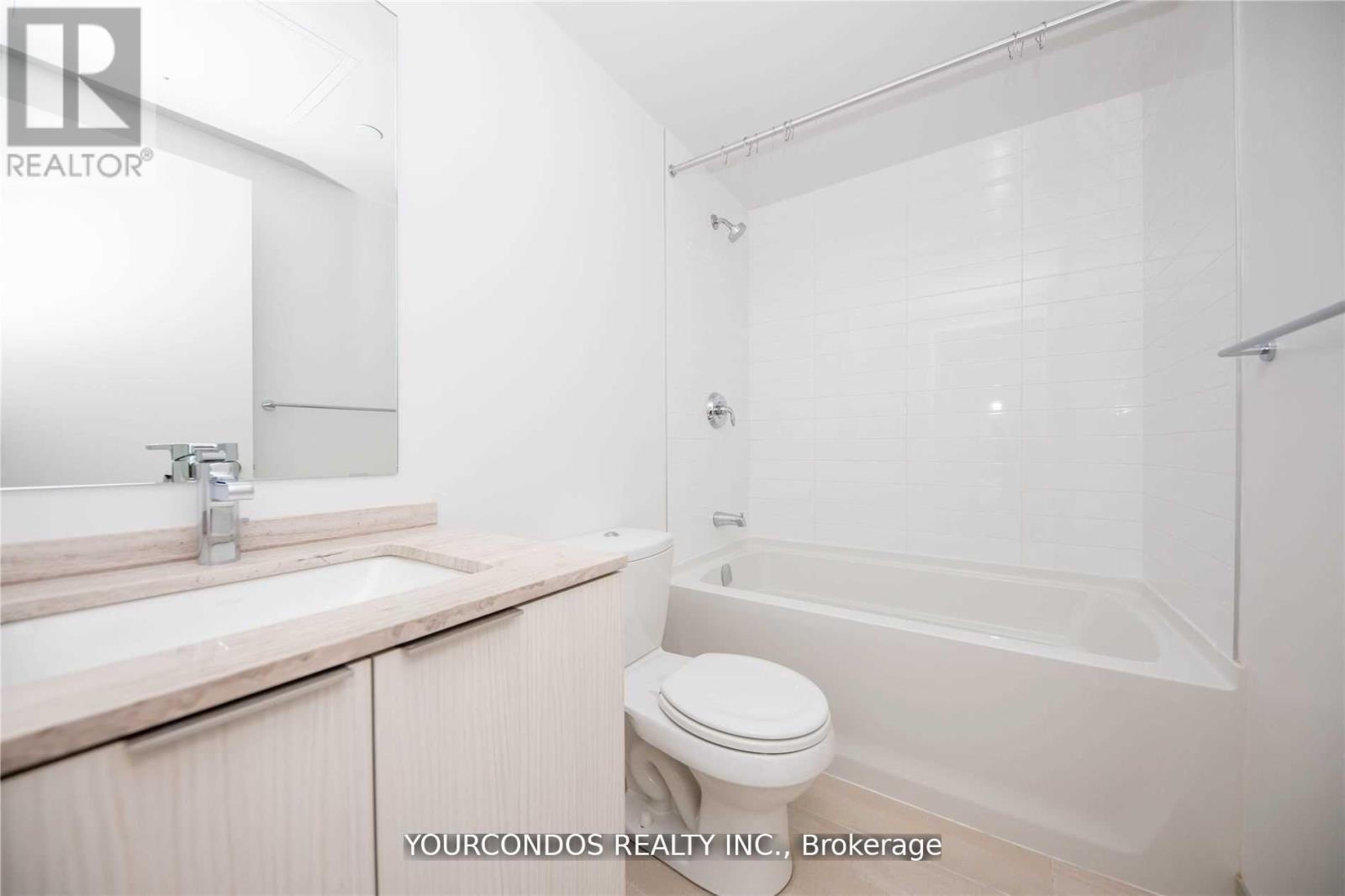 912 - 11 Wellesley Street W, Toronto, Ontario  M4Y 0G4 - Photo 8 - C12700724