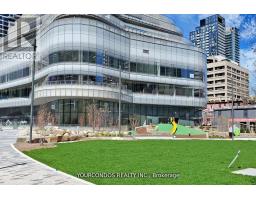 912 - 11 WELLESLEY STREET W, Toronto, Ontario