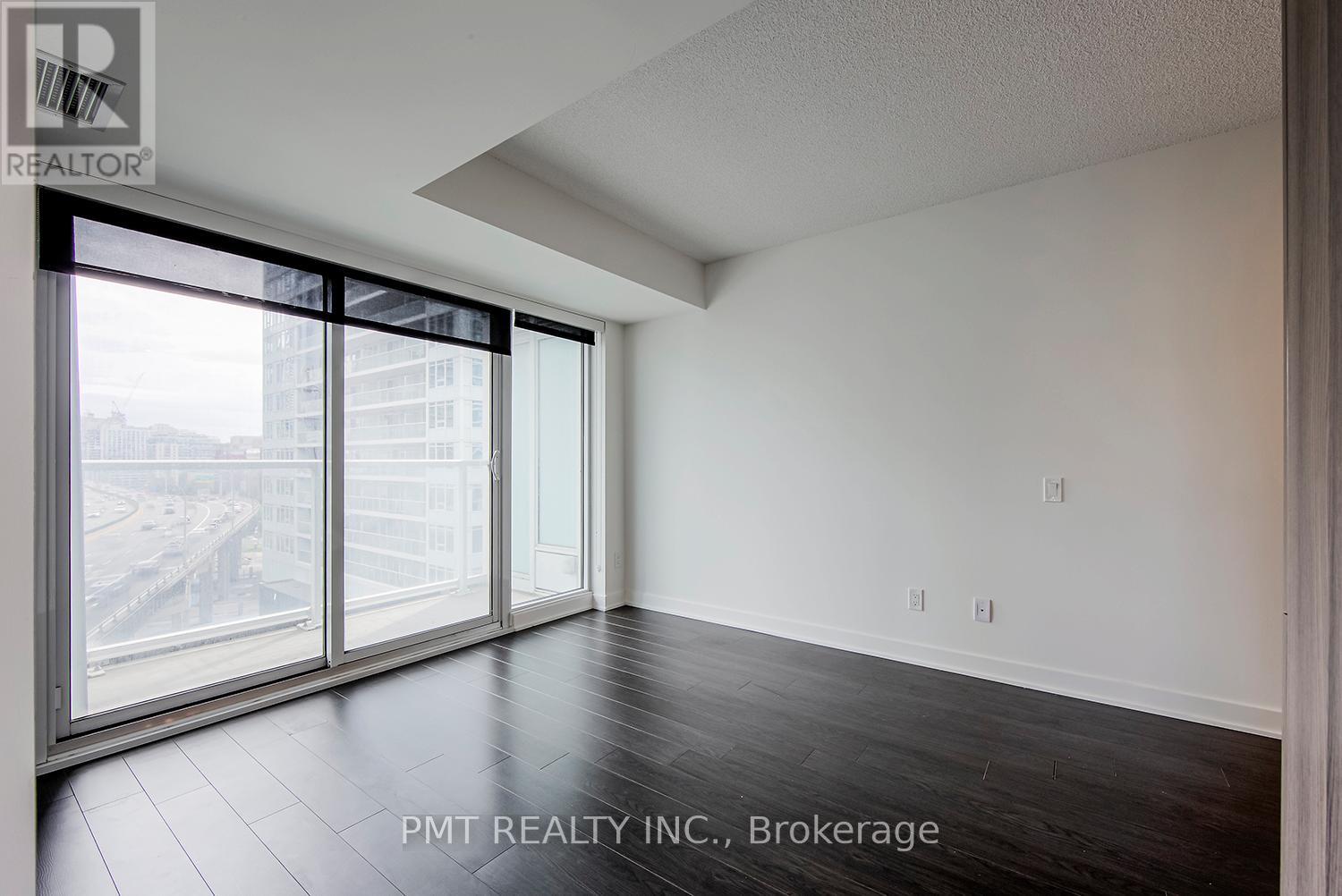 906 - 19 Bathurst Street, Toronto, Ontario  M5V 0N2 - Photo 8 - C12700754