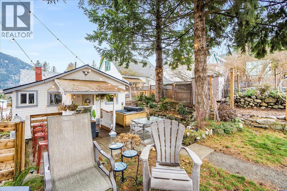 810 Kokanee Avenue, Nelson, British Columbia  V1L 3P6 - Photo 27 - 10372535