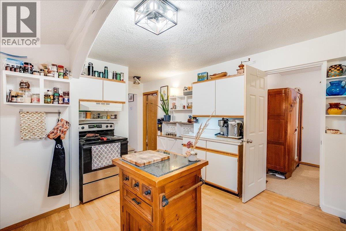 810 Kokanee Avenue, Nelson, British Columbia  V1L 3P6 - Photo 10 - 10372535