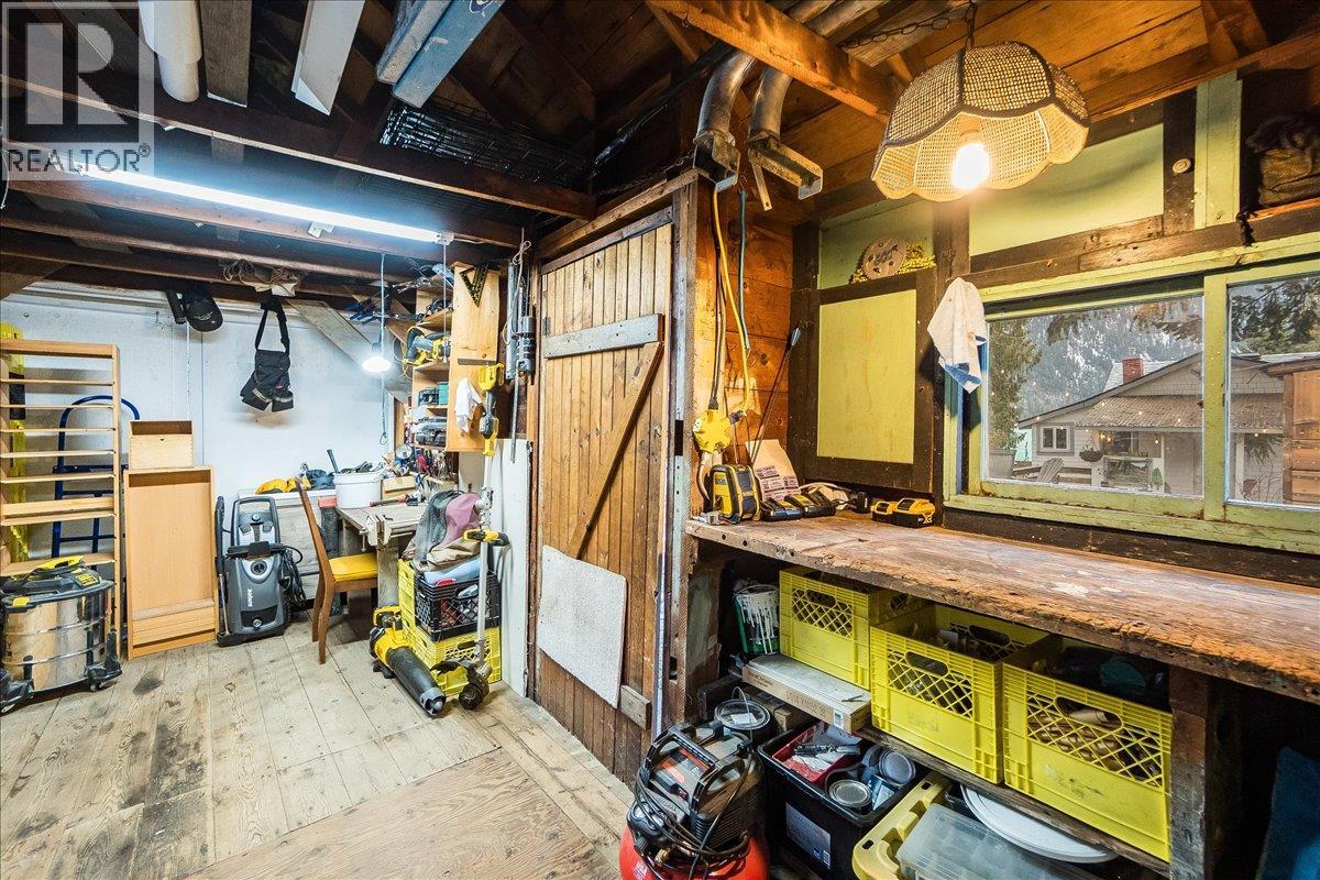 810 Kokanee Avenue, Nelson, British Columbia  V1L 3P6 - Photo 44 - 10372535