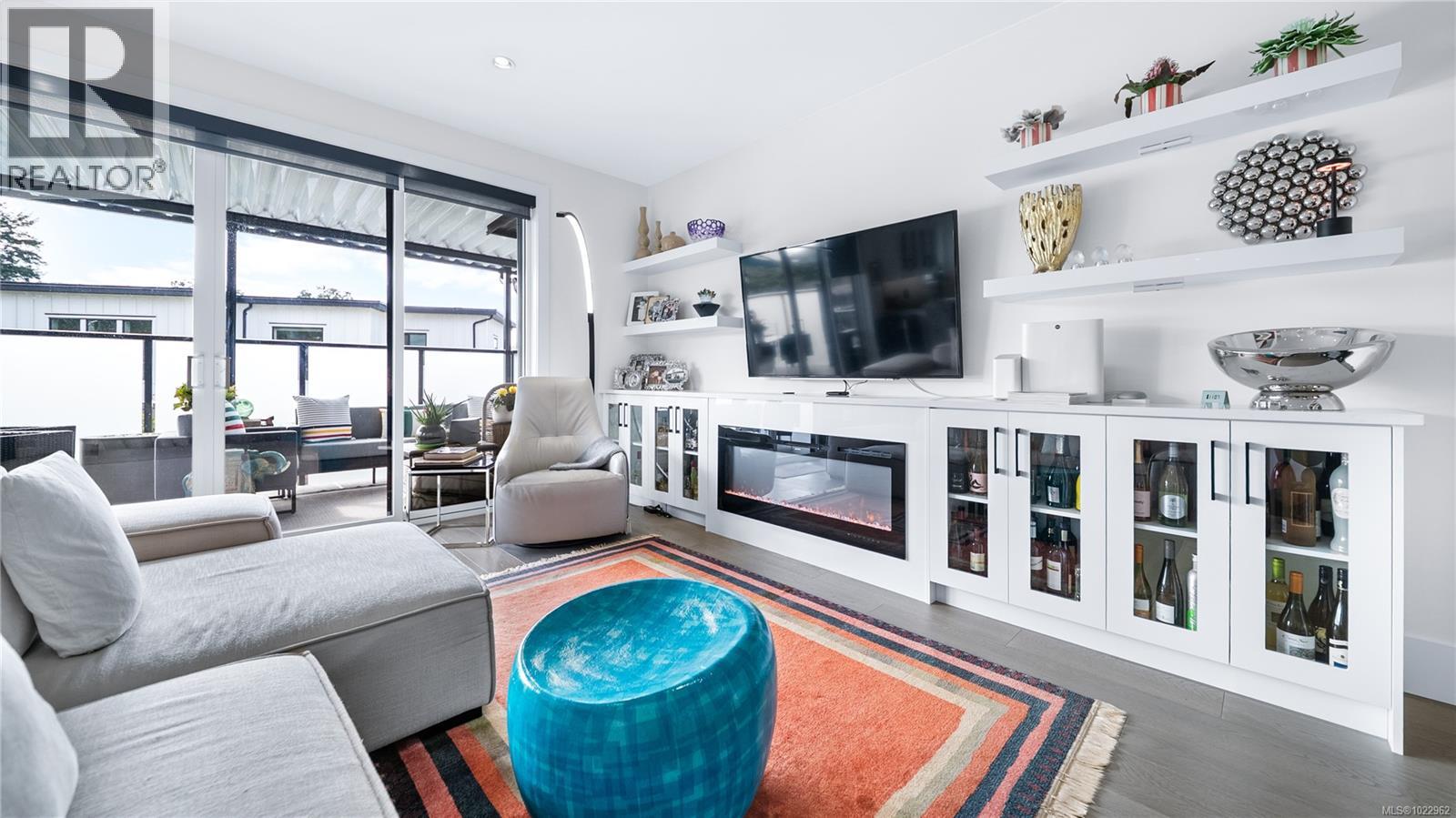 927 Beckwith Ave, Saanich, British Columbia  V8X 3S2 - Photo 3 - 1022962