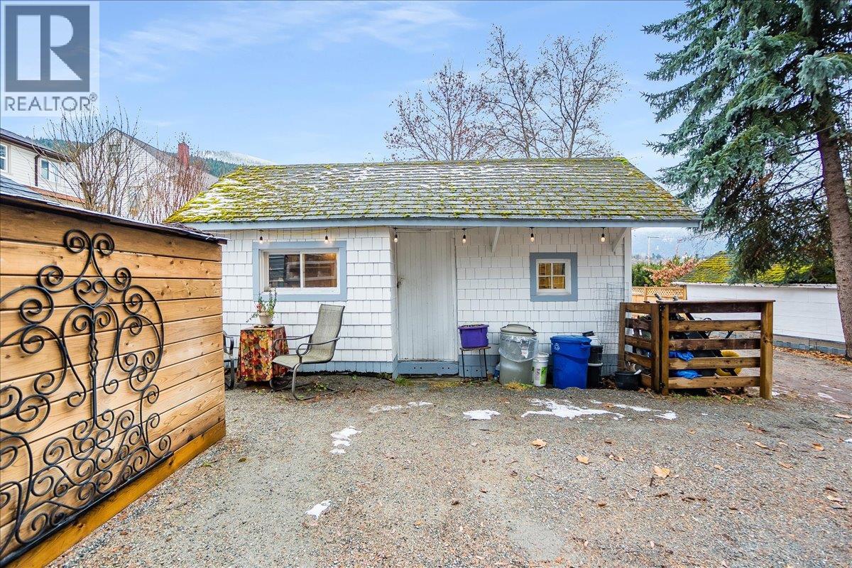 810 Kokanee Avenue, Nelson, British Columbia  V1L 3P6 - Photo 42 - 10372535