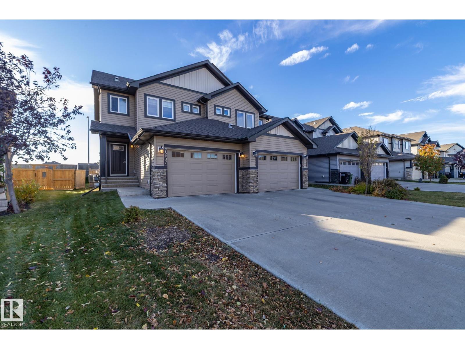 7257 ARMOUR CR SW, Edmonton, Alberta