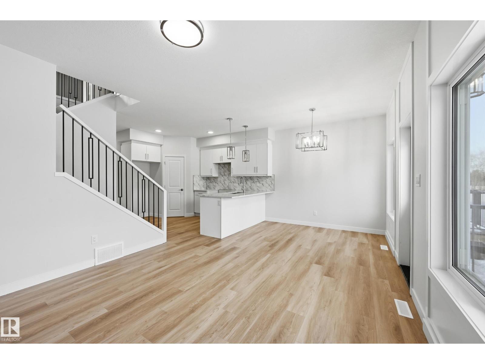 55 Patriot Wy, Spruce Grove, Alberta  T7X 2W6 - Photo 7 - E4470180