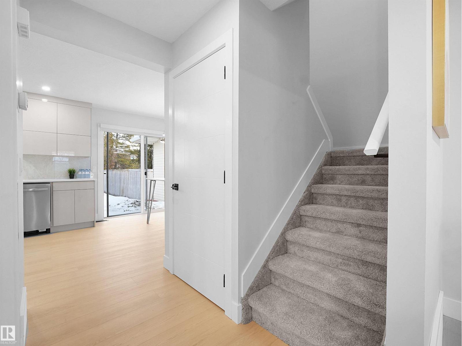 9409 173 St Nw, Edmonton, Alberta  T5T 3G4 - Photo 12 - E4470183