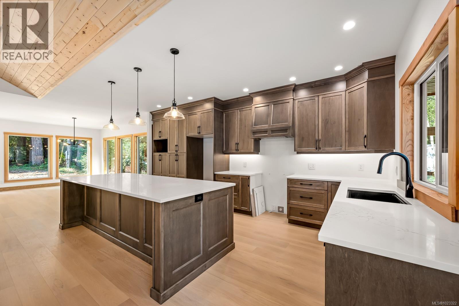 3368 Small Rd, Courtenay, British Columbia  V9N 3Z6 - Photo 53 - 1023322