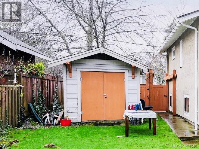 3115 Somerset St, Victoria, British Columbia  V8X 1C8 - Photo 30 - 1023346
