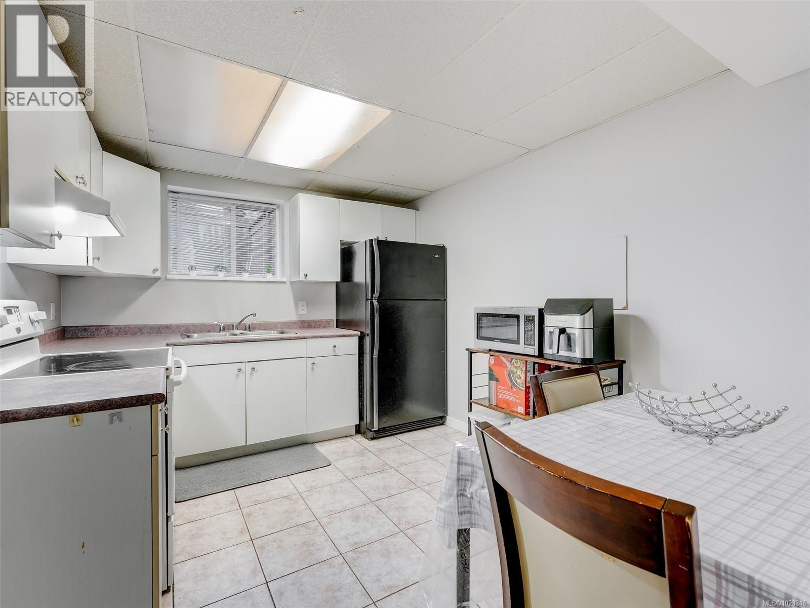 3115 Somerset St, Victoria, British Columbia  V8X 1C8 - Photo 21 - 1023346