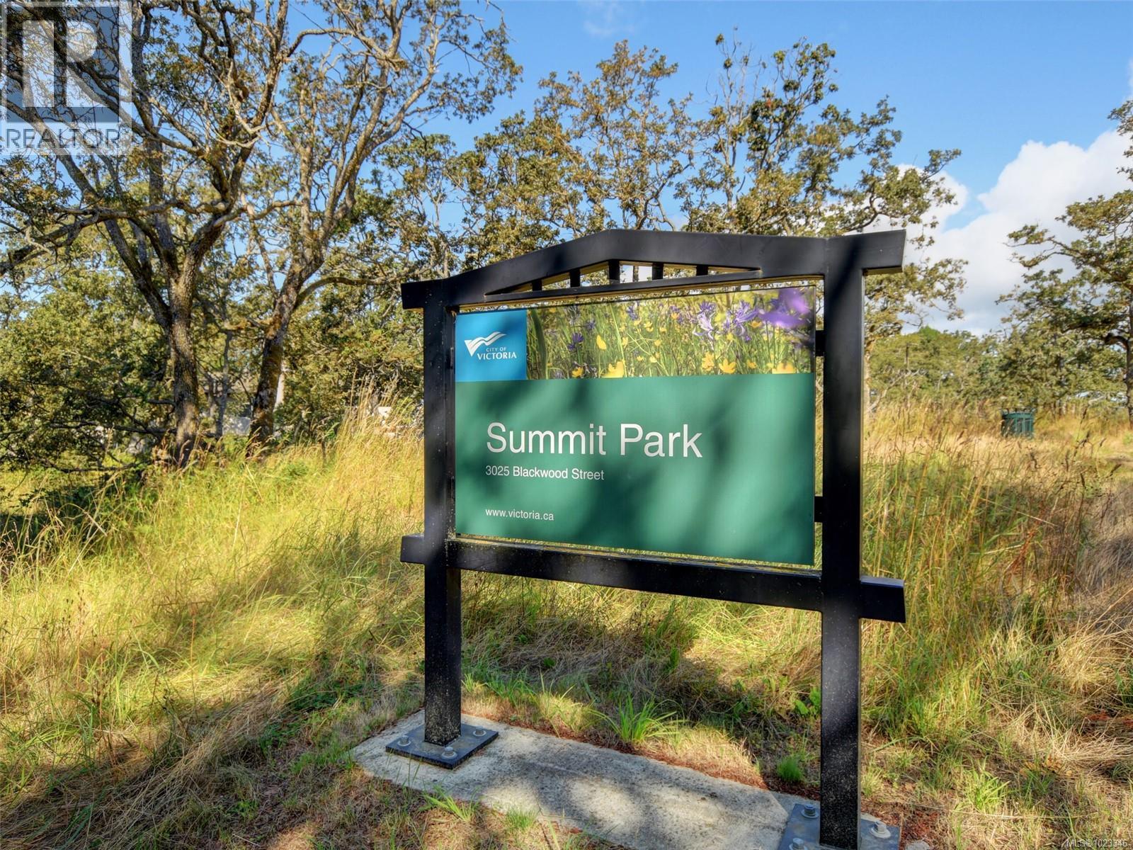 3115 Somerset St, Victoria, British Columbia  V8X 1C8 - Photo 33 - 1023346