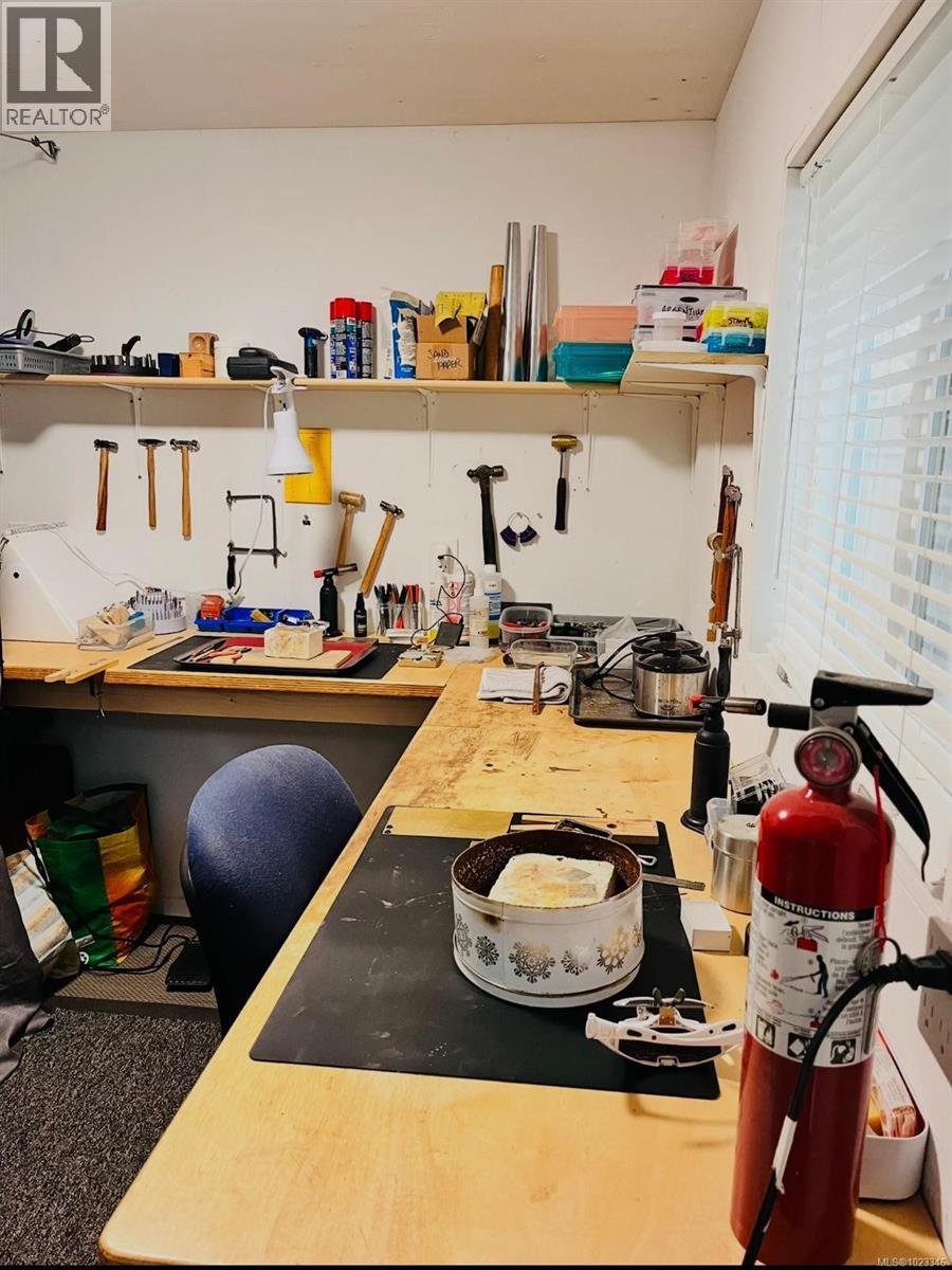 3115 Somerset St, Victoria, British Columbia  V8X 1C8 - Photo 32 - 1023346