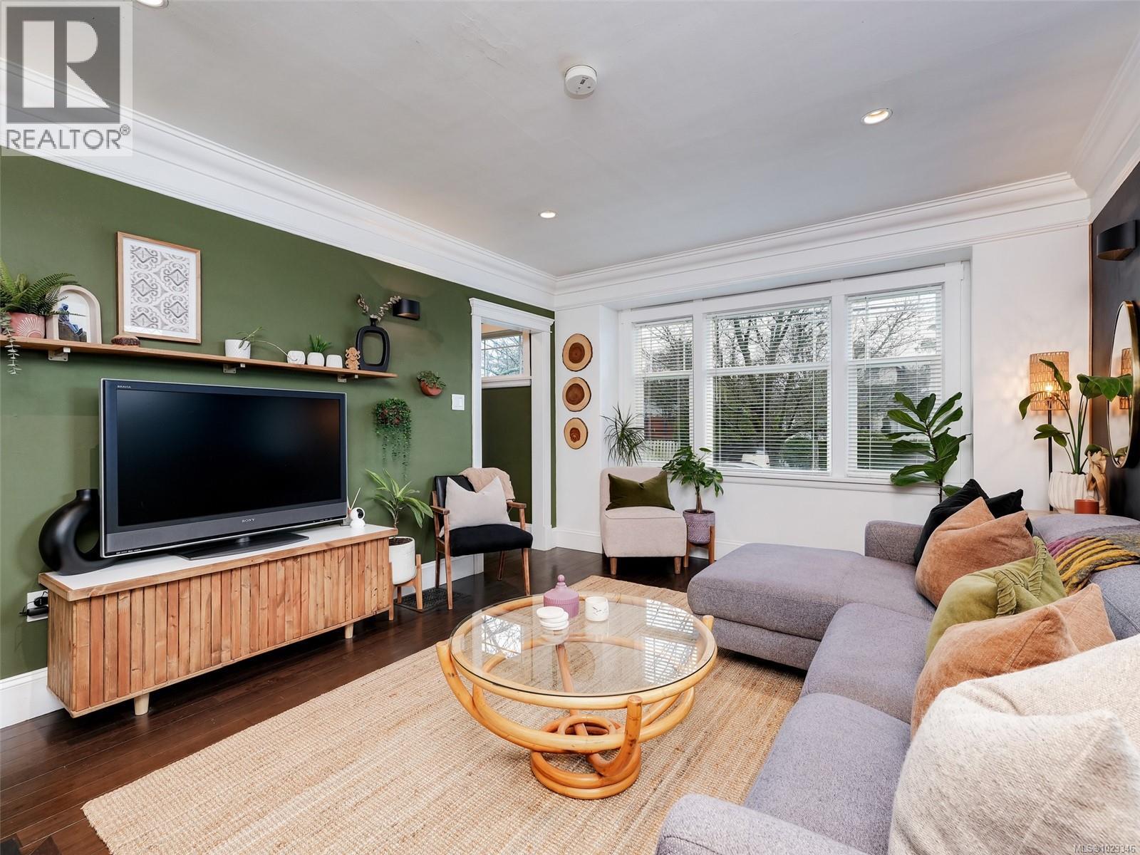 3115 Somerset St, Victoria, British Columbia  V8X 1C8 - Photo 3 - 1023346