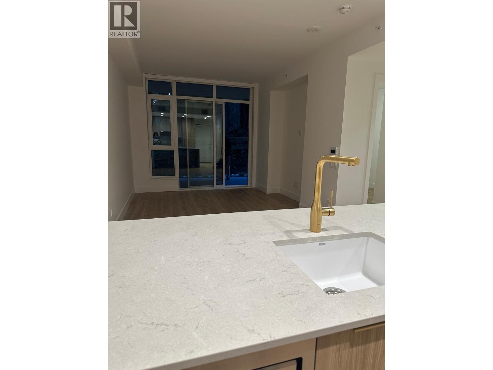 107 2375 Emery Court, North Vancouver, British Columbia  V7J 0E8 - Photo 3 - R3075585