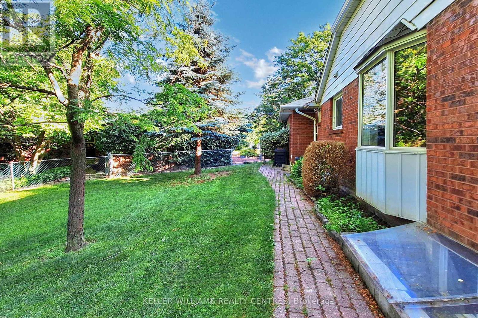 27 Hawthorne Lane, Aurora, Ontario  L4G 3K8 - Photo 30 - N12700660