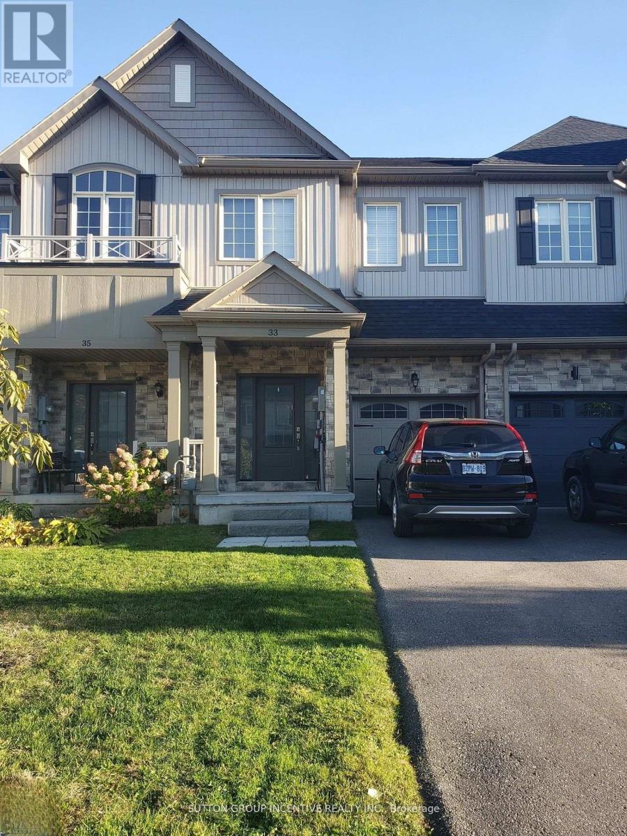 33 CHURCHLEA MEWS, Orillia, Ontario