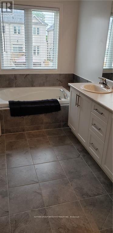 33 Churchlea Mews, Orillia, Ontario  L3V 8K9 - Photo 9 - S12700642