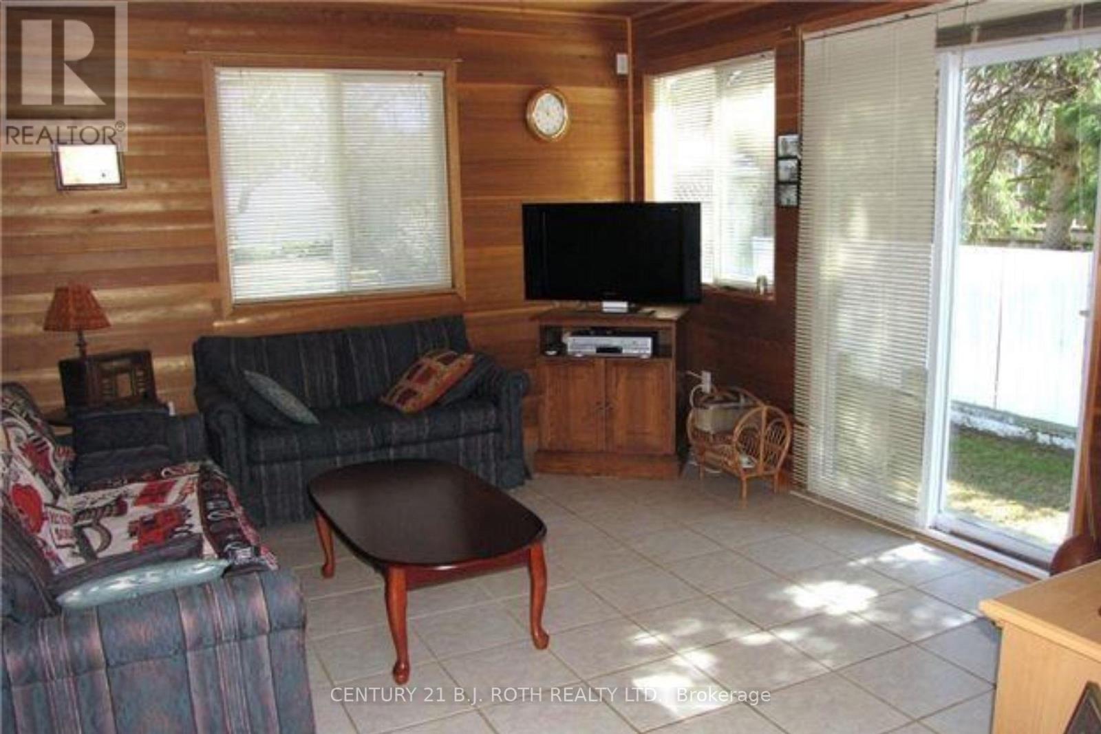 Main - 141 Gunn Street, Barrie (Wellington), Ontario  L4M 2H6 - Photo 11 - S12700716