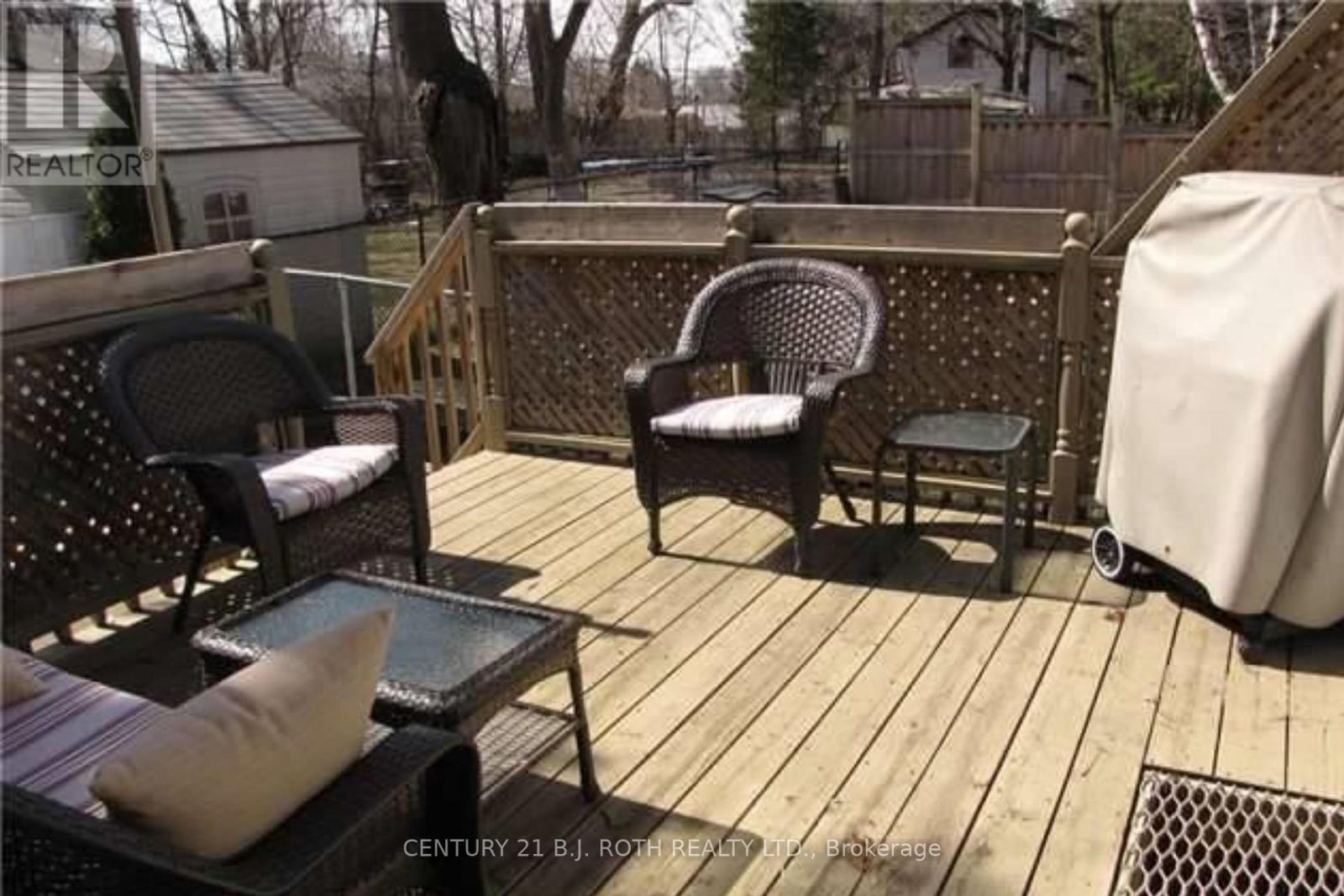 Main - 141 Gunn Street, Barrie (Wellington), Ontario  L4M 2H6 - Photo 13 - S12700716