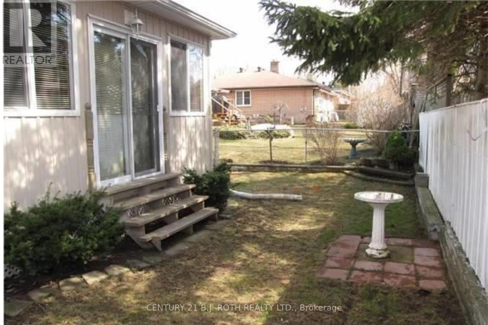 Main - 141 Gunn Street, Barrie (Wellington), Ontario  L4M 2H6 - Photo 14 - S12700716