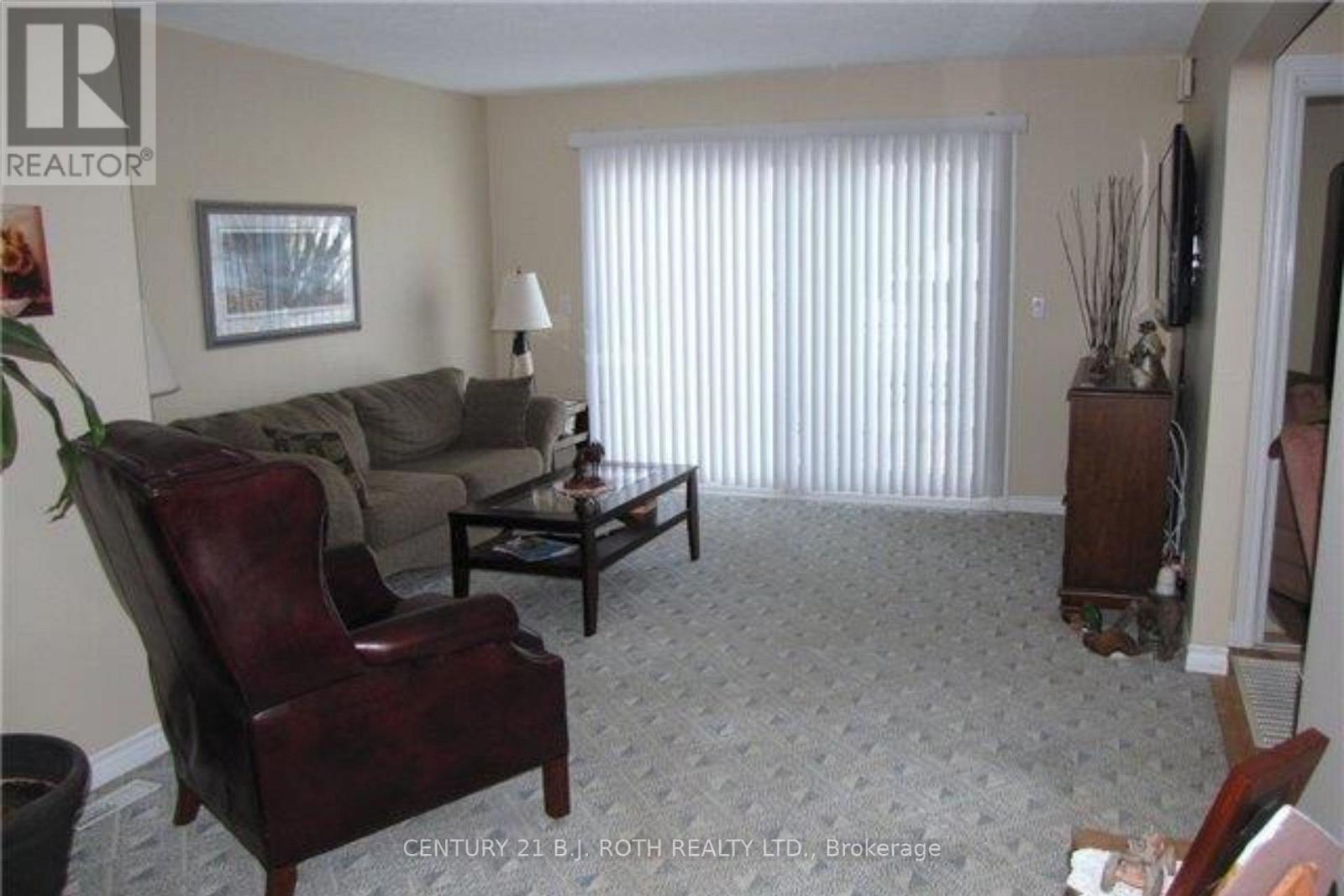 Main - 141 Gunn Street, Barrie (Wellington), Ontario  L4M 2H6 - Photo 2 - S12700716