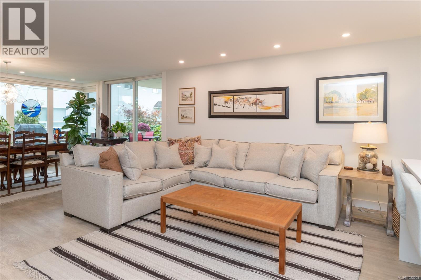 1a 9851 Second St, Sidney, British Columbia  V8L 3C7 - Photo 13 - 1023009