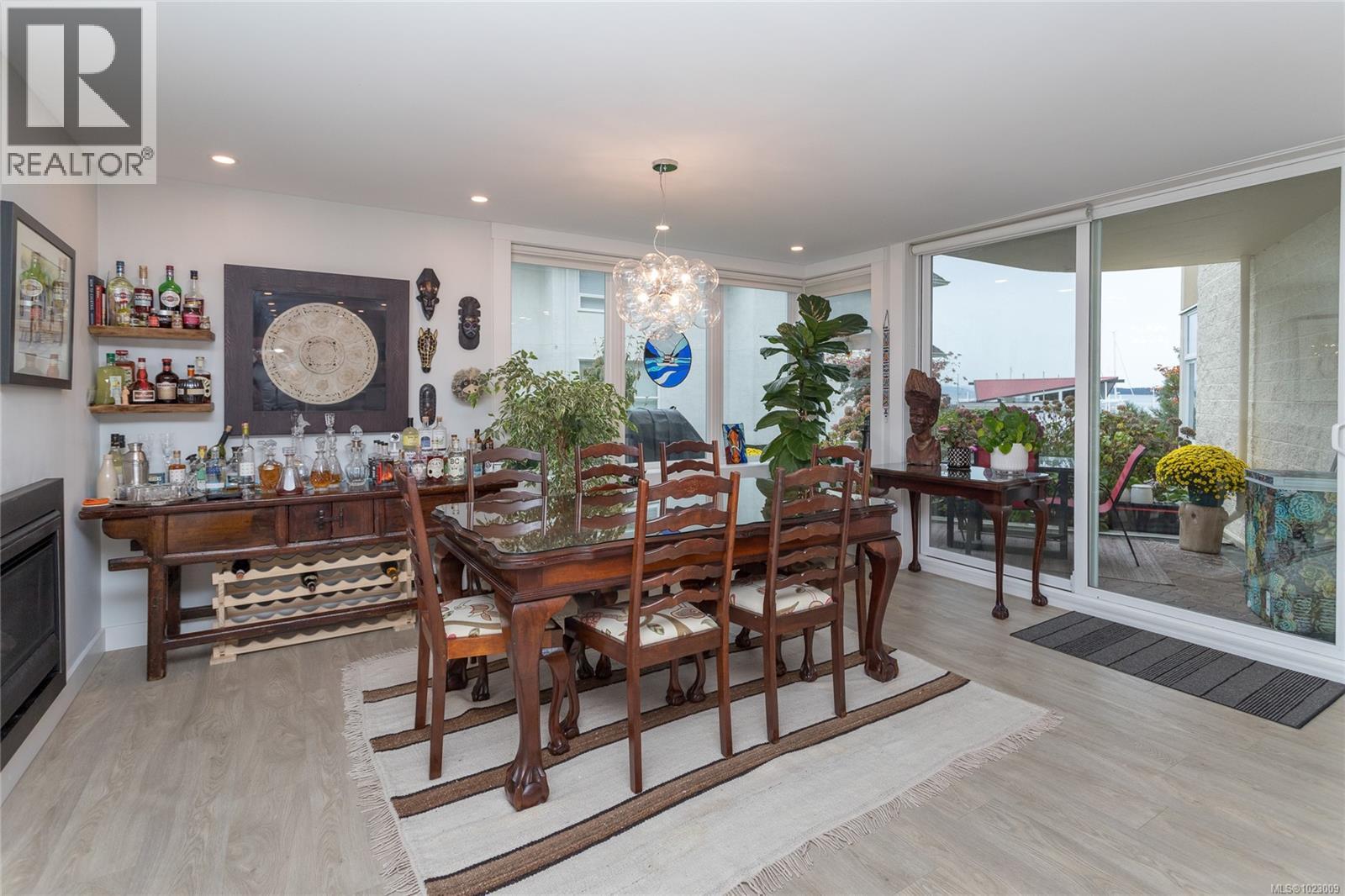 1a 9851 Second St, Sidney, British Columbia  V8L 3C7 - Photo 15 - 1023009