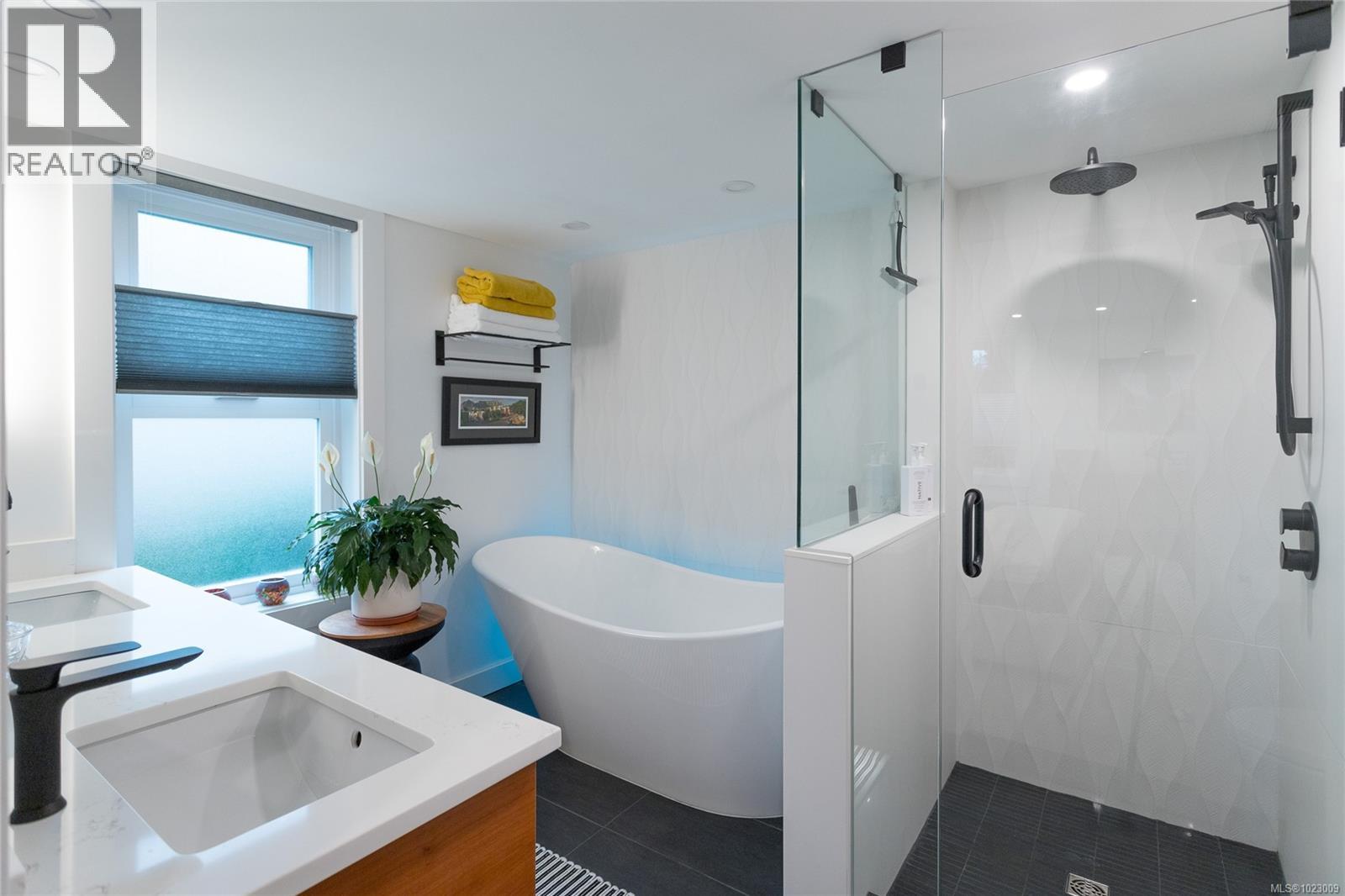 1a 9851 Second St, Sidney, British Columbia  V8L 3C7 - Photo 22 - 1023009