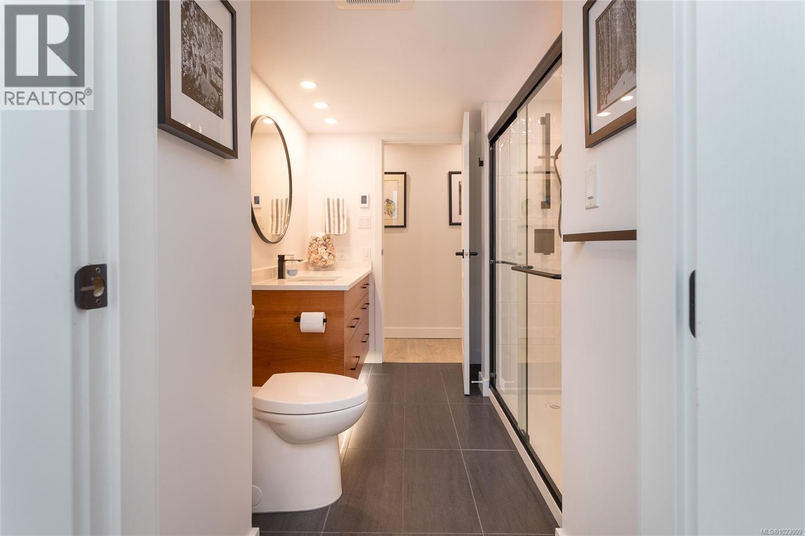 1a 9851 Second St, Sidney, British Columbia  V8L 3C7 - Photo 31 - 1023009