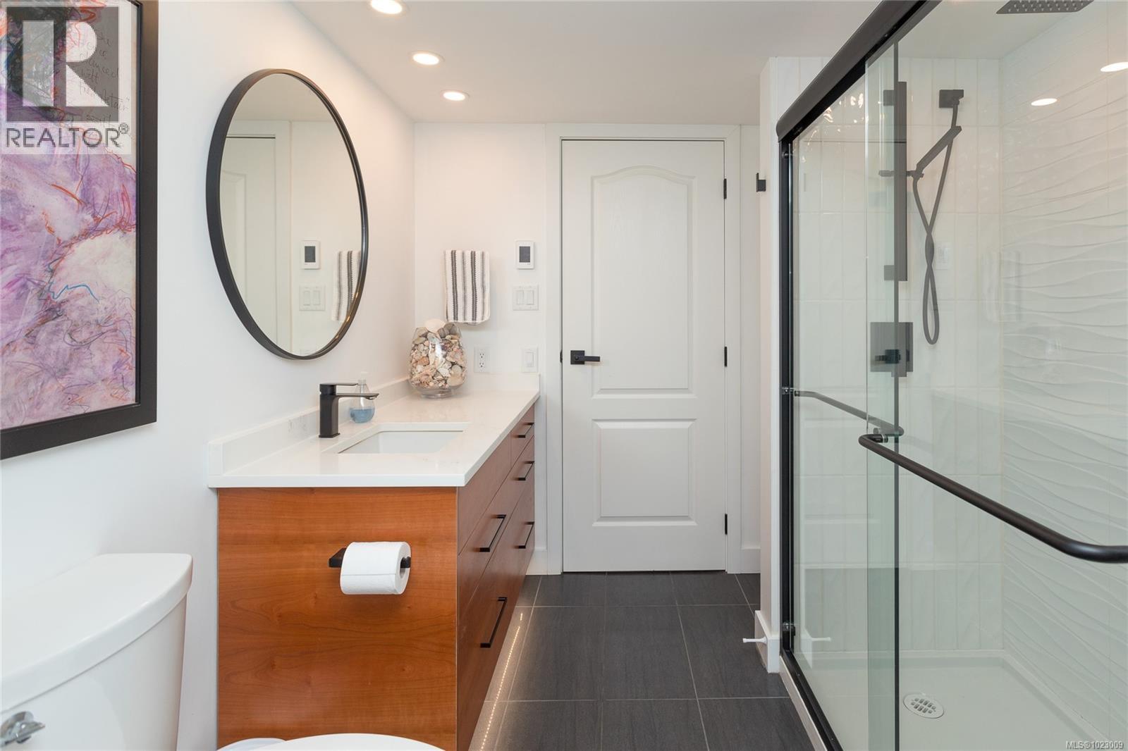 1a 9851 Second St, Sidney, British Columbia  V8L 3C7 - Photo 32 - 1023009