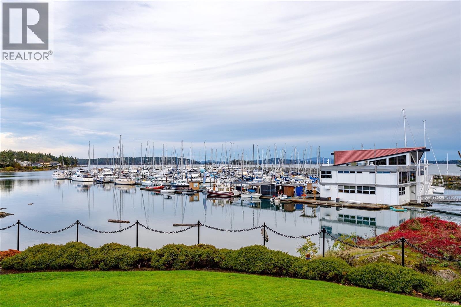 1a 9851 Second St, Sidney, British Columbia  V8L 3C7 - Photo 39 - 1023009