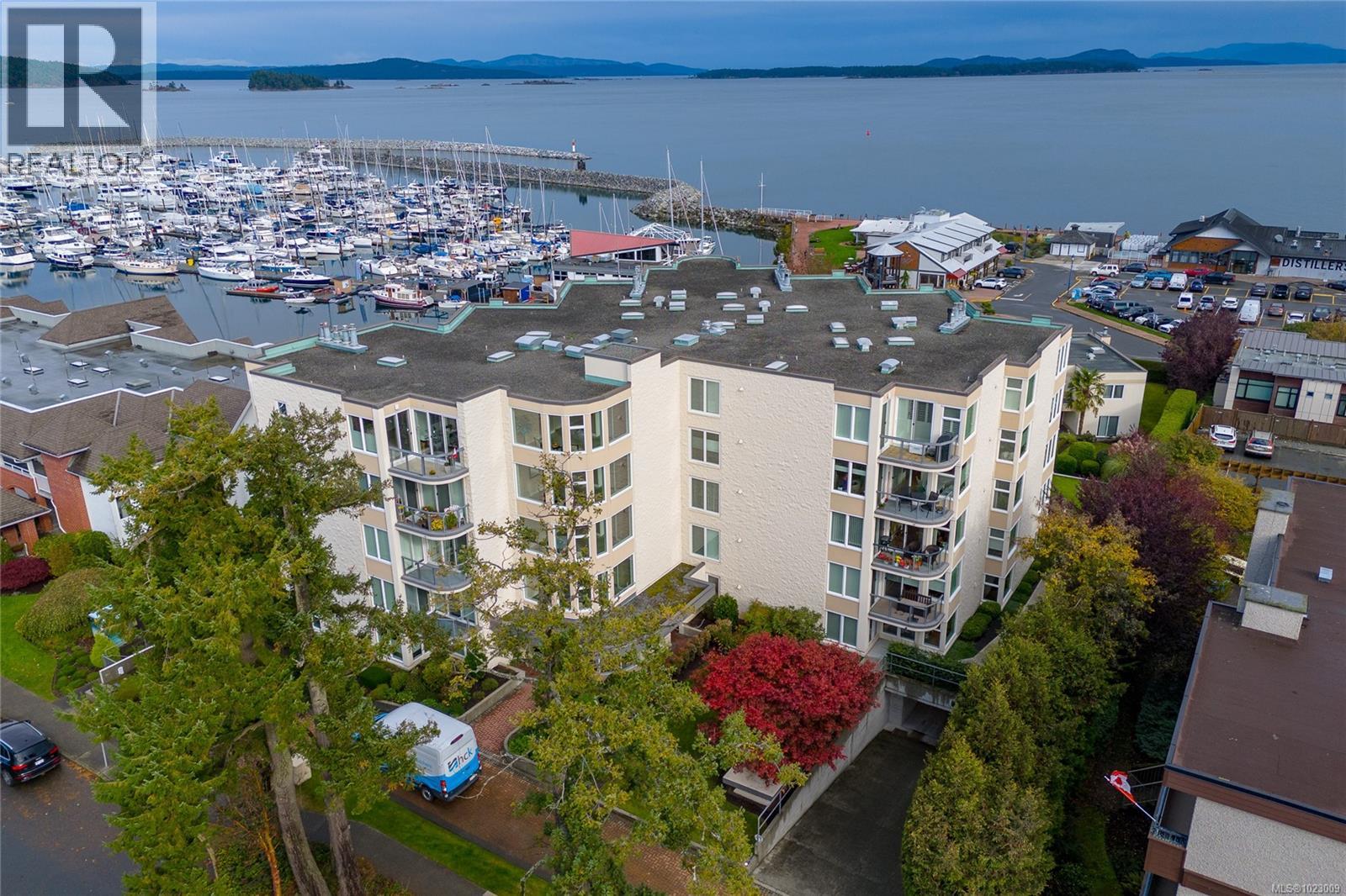 1a 9851 Second St, Sidney, British Columbia  V8L 3C7 - Photo 47 - 1023009