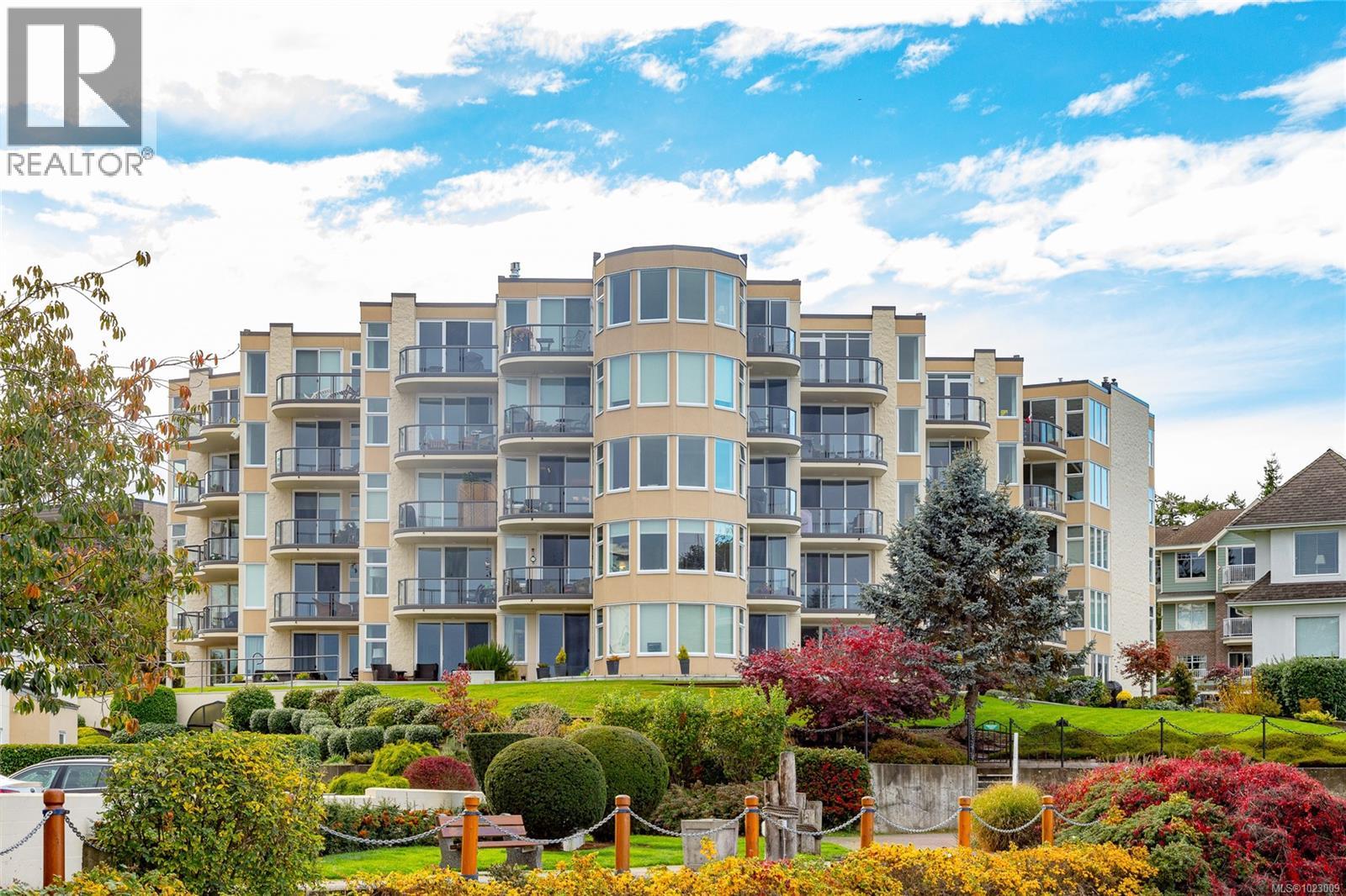 1a 9851 Second St, Sidney, British Columbia  V8L 3C7 - Photo 48 - 1023009