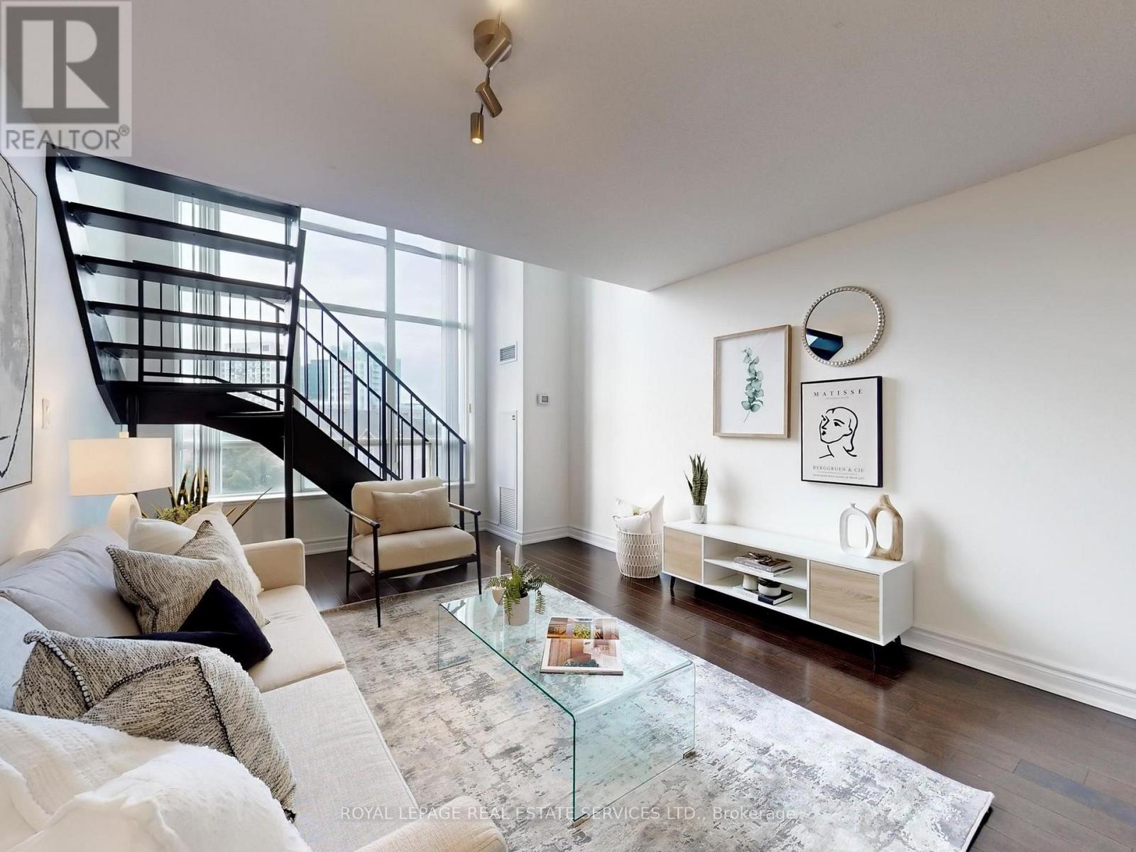 308 - 51 Baffin Court, Richmond Hill, Ontario  L4B 4P6 - Photo 7 - N12699328