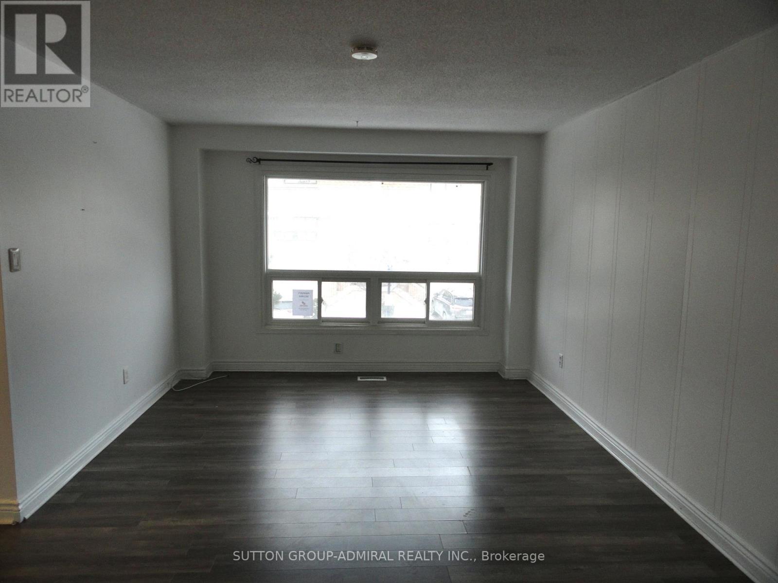 137 Ashton Crescent, Brampton, Ontario  L6S 3J9 - Photo 7 - W12700598