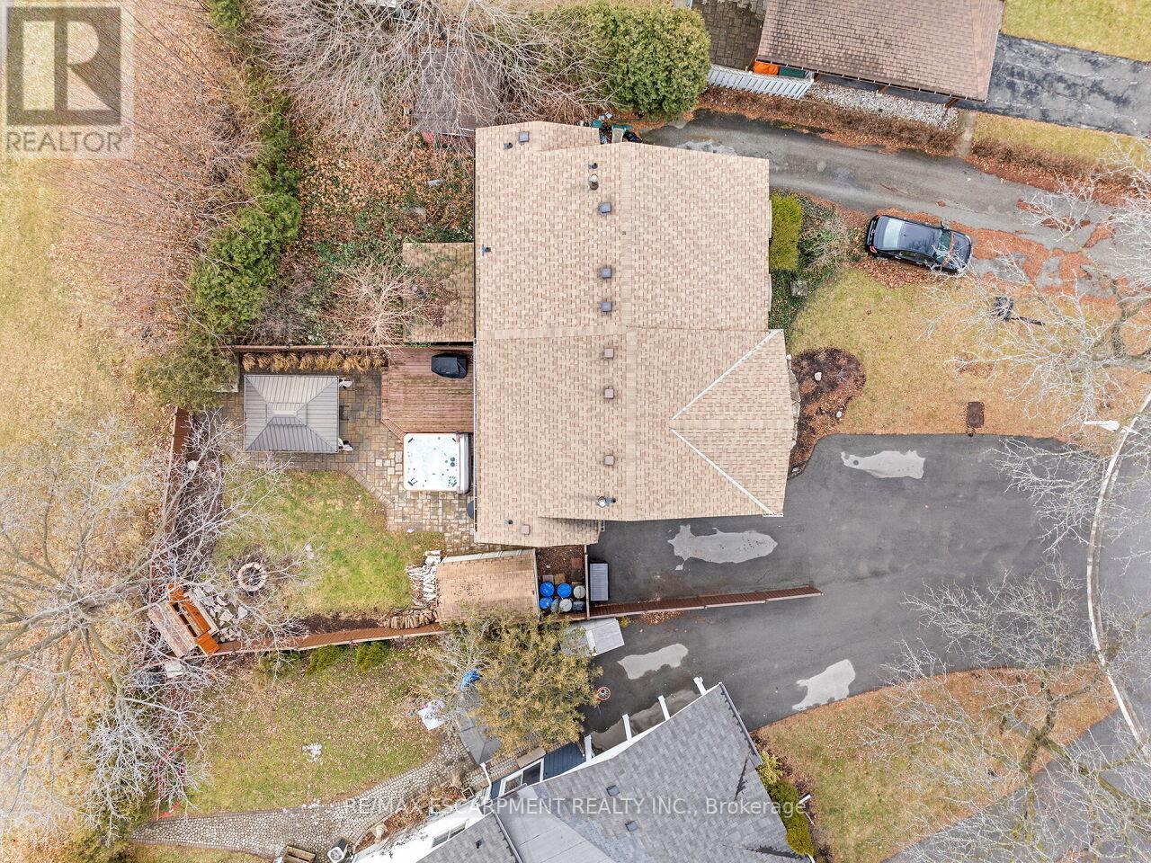 655 Lomond Crescent, Burlington, Ontario  L7L 2N8 - Photo 3 - W12700690