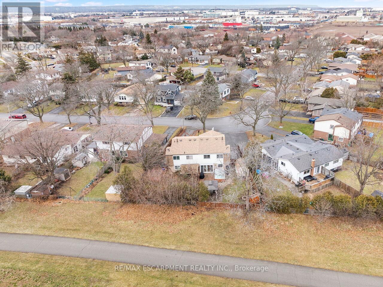 655 Lomond Crescent, Burlington, Ontario  L7L 2N8 - Photo 46 - W12700690