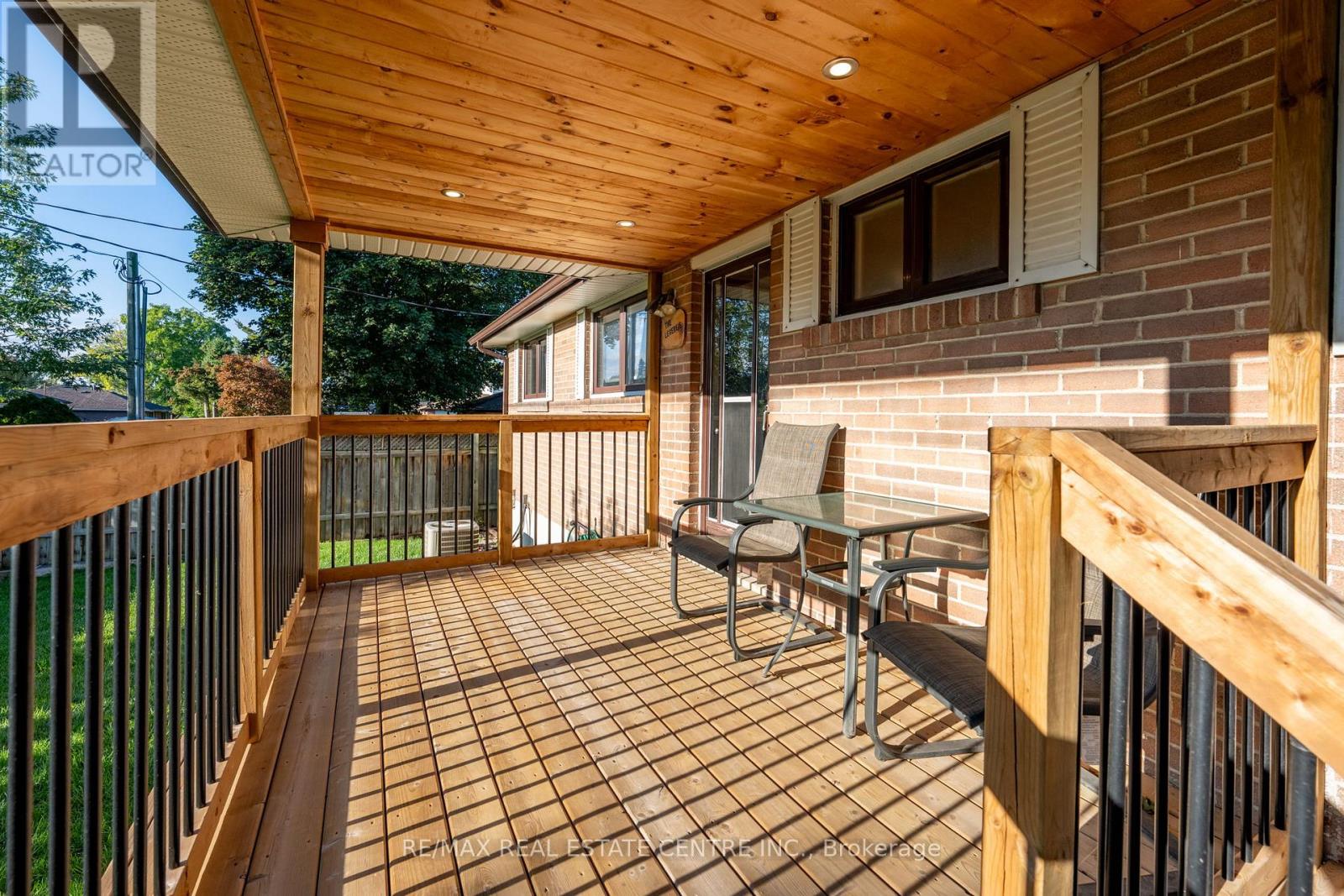 3 Dunn Place, Brampton, Ontario  L6T 1S2 - Photo 43 - W12700694