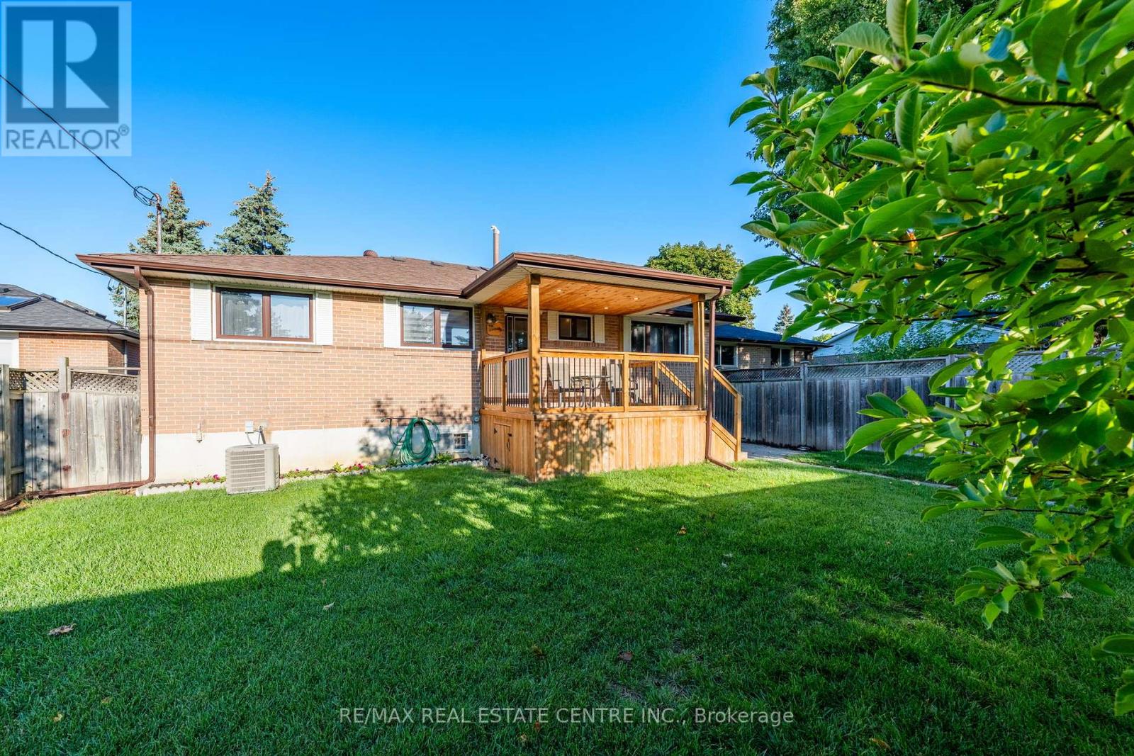 3 Dunn Place, Brampton, Ontario  L6T 1S2 - Photo 46 - W12700694