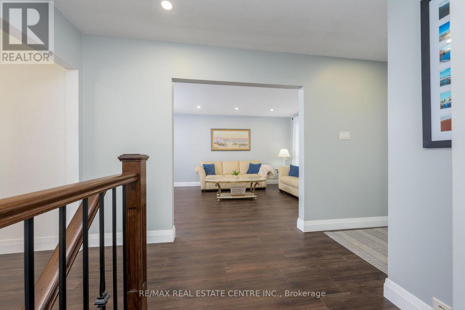 3 Dunn Place, Brampton, Ontario  L6T 1S2 - Photo 7 - W12700694